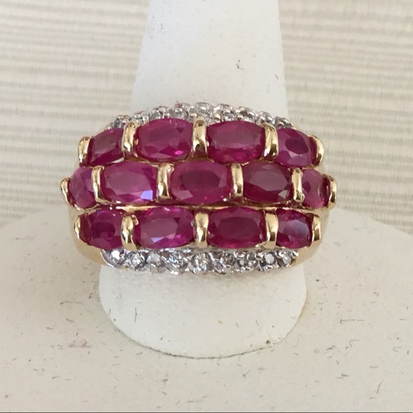 10KTYG Ruby Diamond Ring Size 7 1/4. Weight 7.1.  Can be resized.  Perfect Gift. - Picture 11 of 13